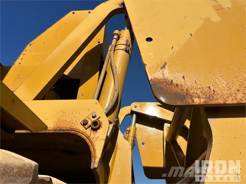 CAT 583T Трубоукладчики