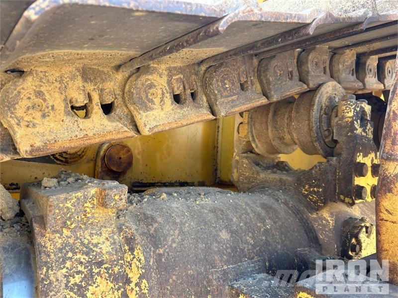 CAT 583T Csőfektető dózerek