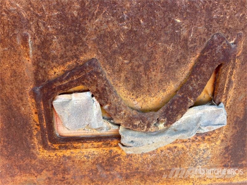 CAT 60 in Digging Excavator Bucket Kopad