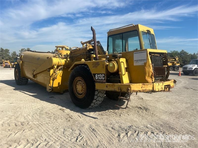 CAT 613C 4500 gal 4x4 Water Wagon 水車