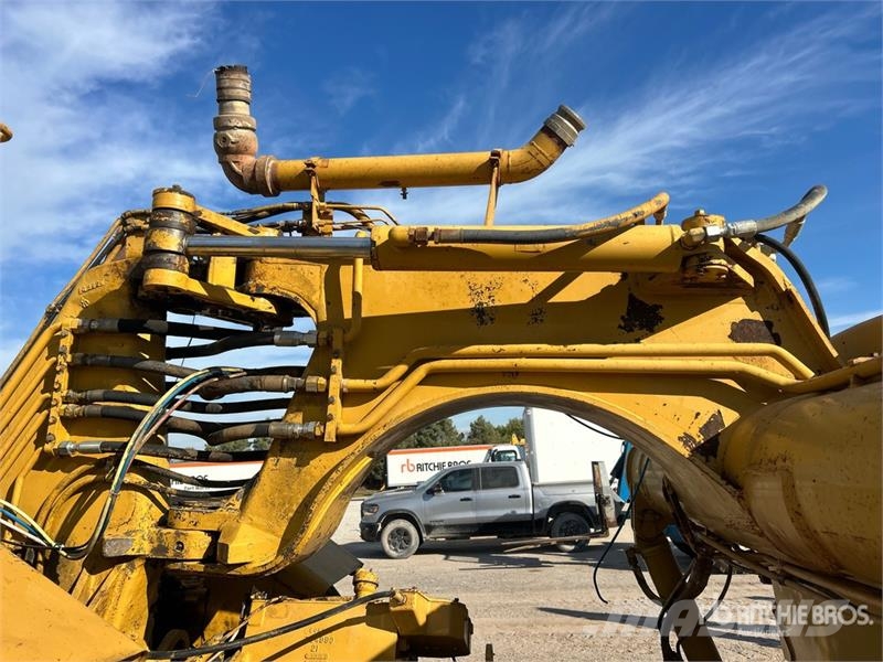 CAT 613C 4500 gal 4x4 Water Wagon 水車