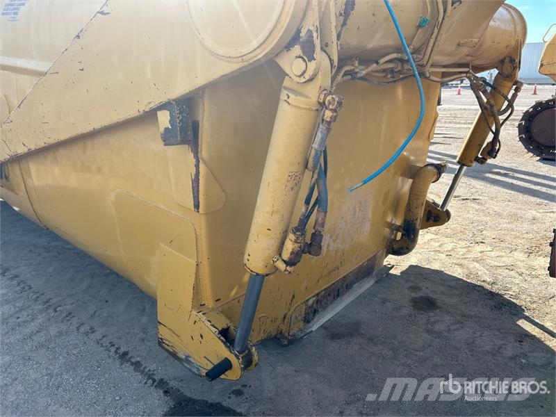 CAT 613C 4500 gal 4x4 Water Wagon 水車