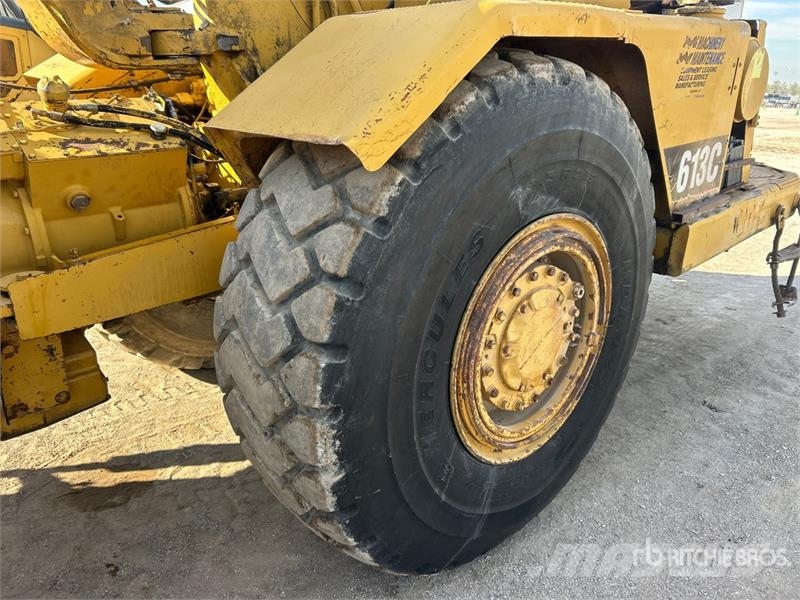 CAT 613C 4500 gal 4x4 Water Wagon 水車