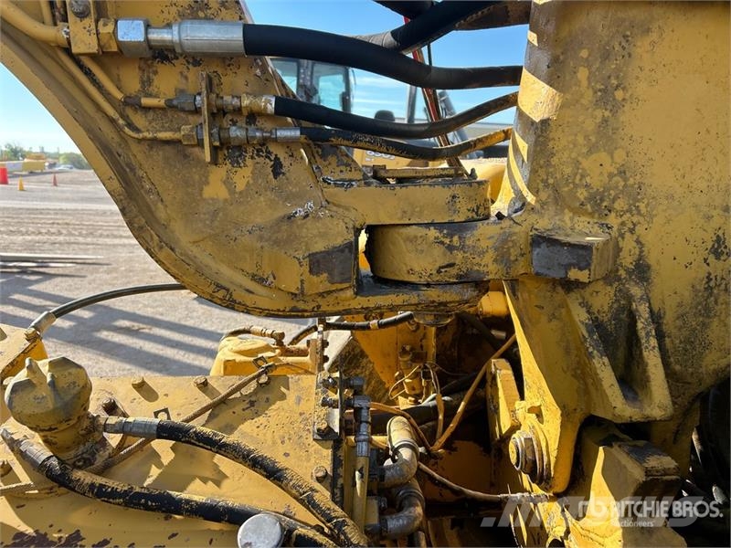 CAT 613C 4500 gal 4x4 Water Wagon 水車
