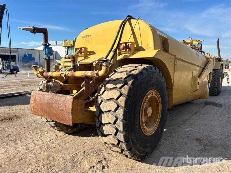 CAT 613C 4500 gal 4x4 Water Wagon 水車
