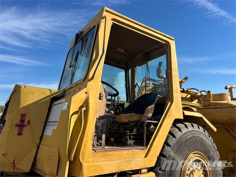 CAT 613C 4500 gal 4x4 Water Wagon 水車
