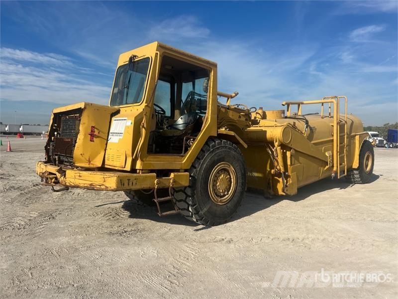 CAT 613C 4500 gal 4x4 Water Wagon 水車