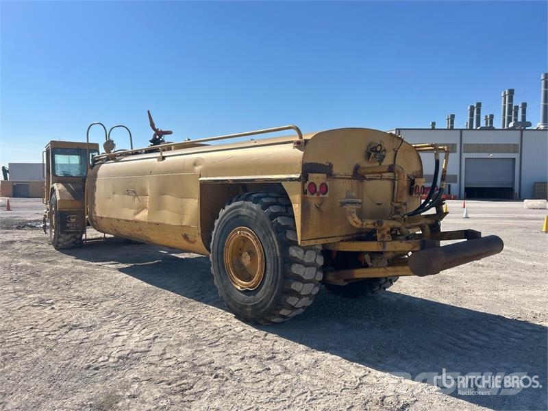 CAT 613C 5000 gal 4x4 Water Wagon Vanningsvogn for støvdemping
