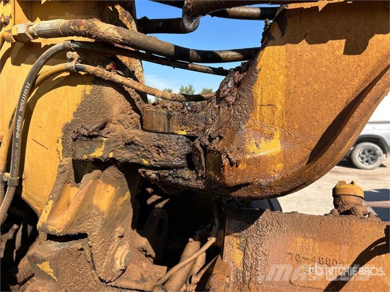 CAT 613C Motor Scraper Scrapers