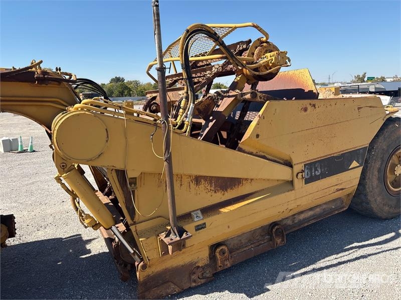 CAT 613C Motor Scraper كاشطات