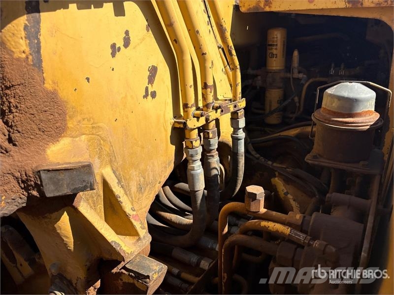 CAT 613C Motor Scraper كاشطات
