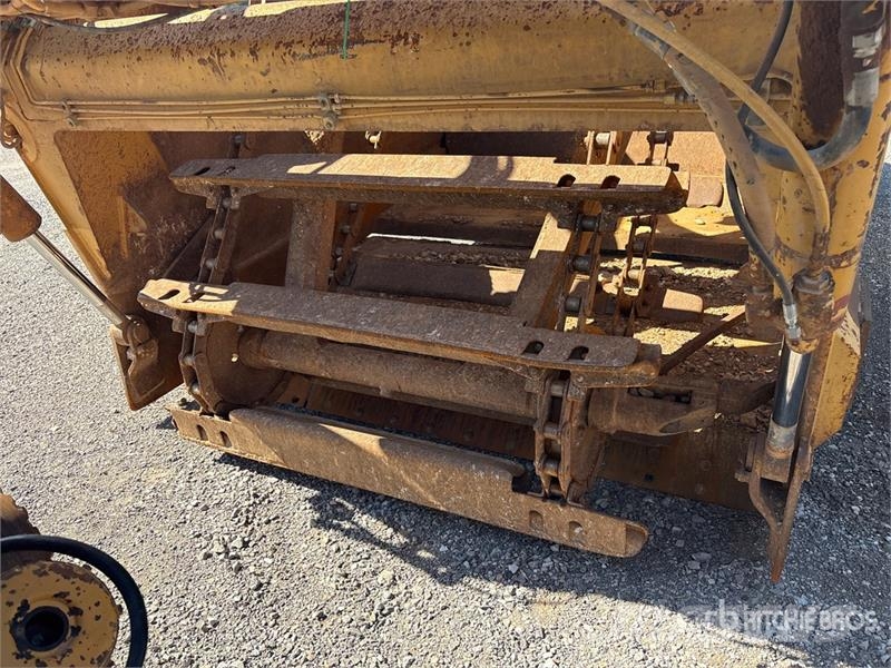 CAT 613C Motor Scraper كاشطات