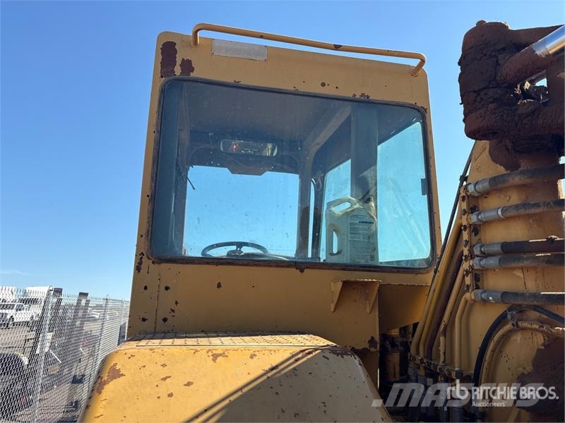 CAT 613C Motor Scraper كاشطات