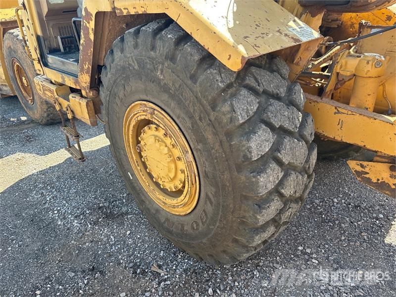 CAT 613C Motor Scraper كاشطات
