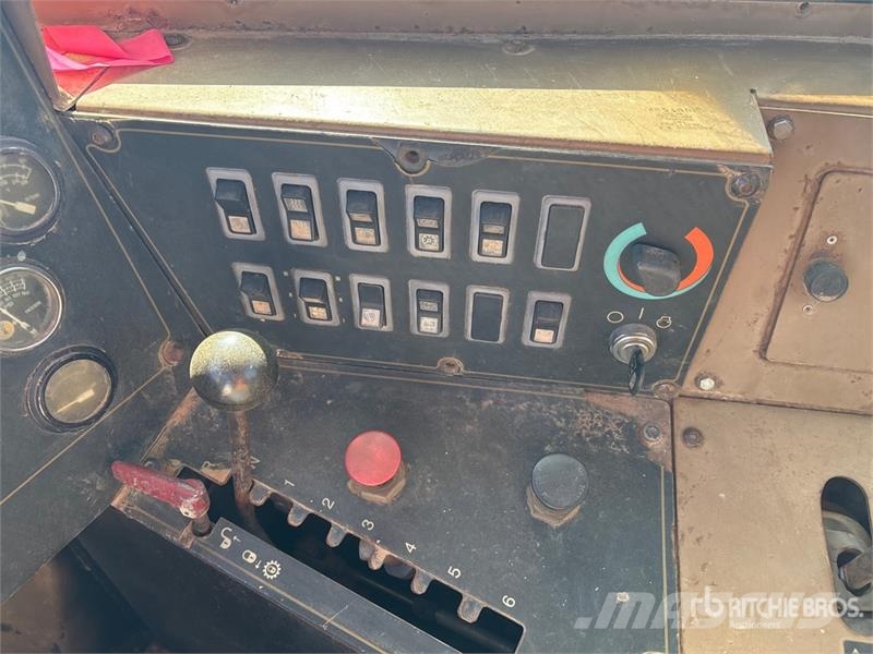 CAT 613C Motor Scraper كاشطات