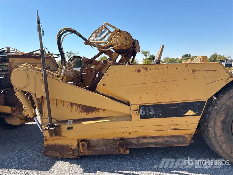CAT 613C Motor Scraper كاشطات