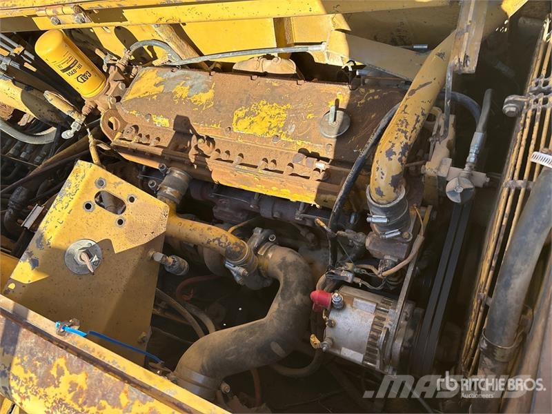CAT 613C Motor Scraper كاشطات