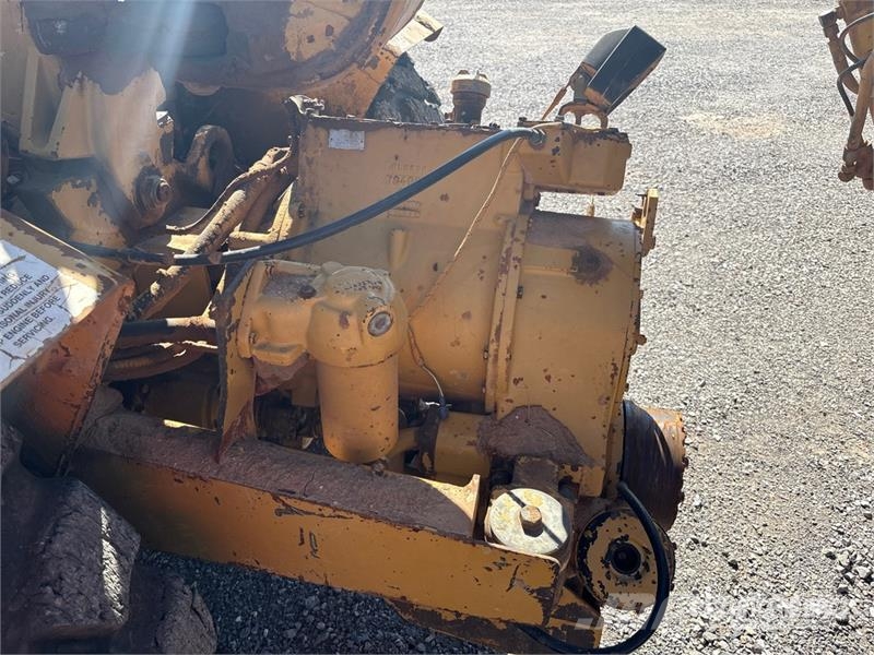 CAT 613C Motor Scraper كاشطات