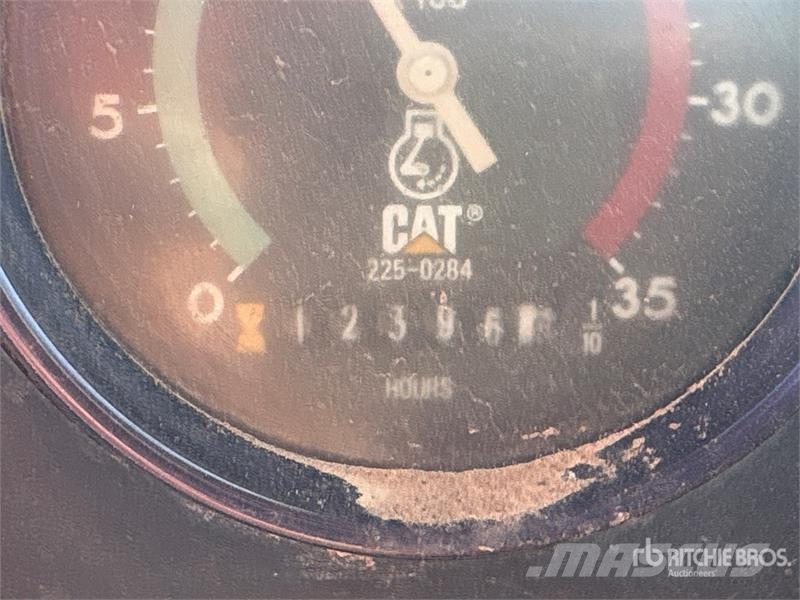 CAT 613C Motor Scraper كاشطات