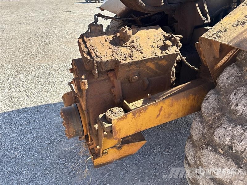 CAT 613C Motor Scraper كاشطات