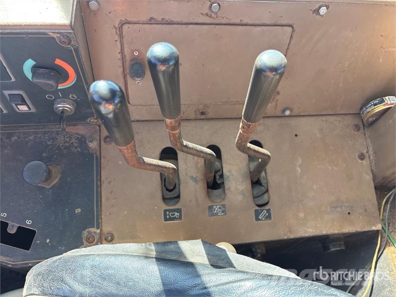 CAT 613C Motor Scraper كاشطات