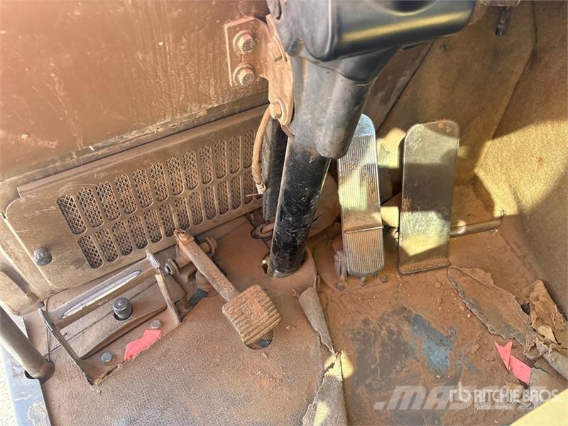 CAT 613C Motor Scraper كاشطات