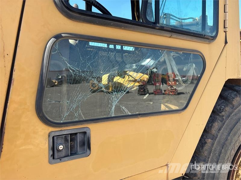 CAT 613C Motor Scraper كاشطات