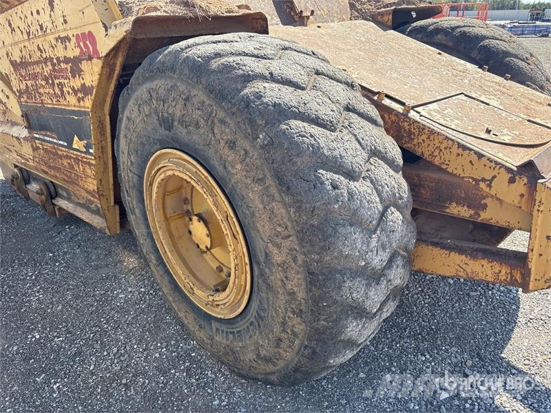 CAT 613C Motor Scraper كاشطات
