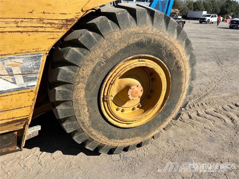 CAT 613C Motor Scraper Scrapers