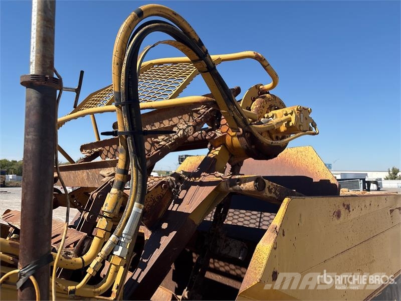 CAT 613C Motor Scraper كاشطات