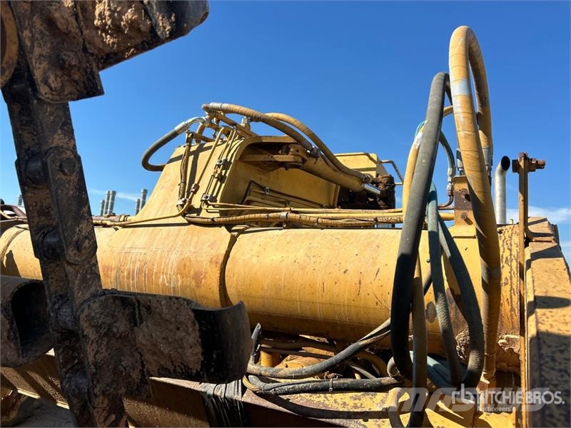 CAT 613C Motor Scraper Scrapers