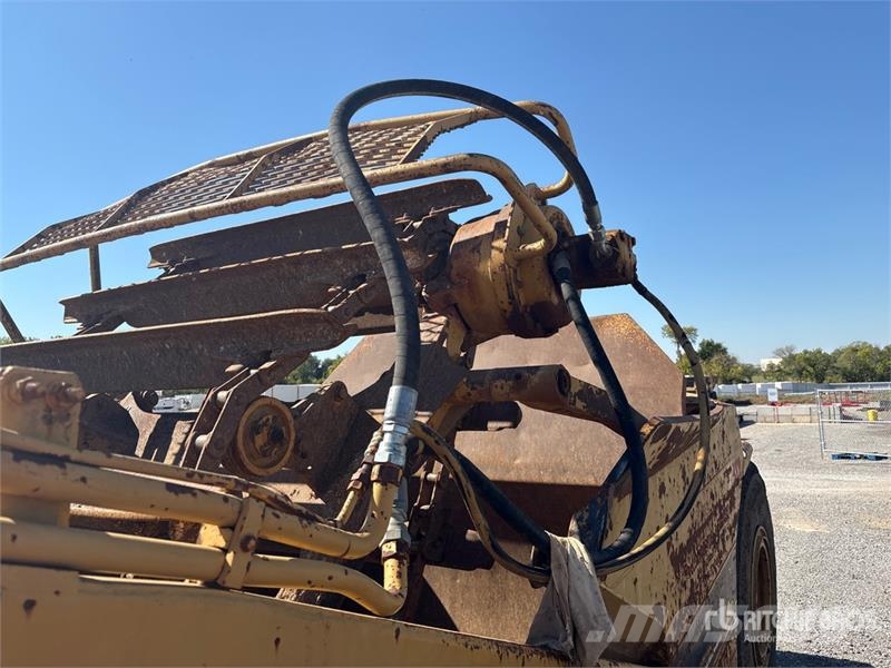 CAT 613C Motor Scraper كاشطات