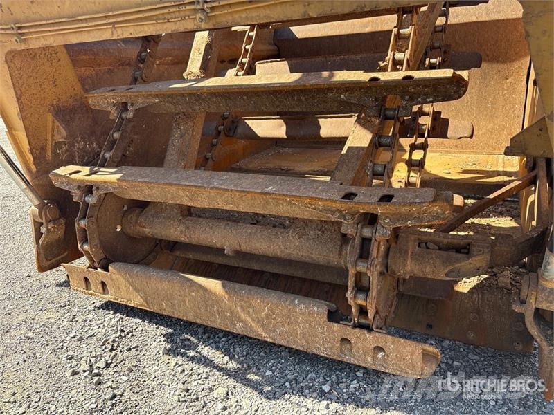 CAT 613C Motor Scraper كاشطات