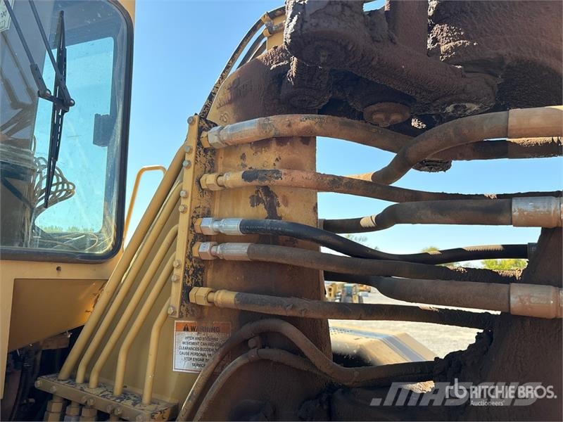 CAT 613C Motor Scraper كاشطات