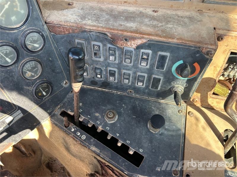 CAT 613C Motor Scraper Scrapers