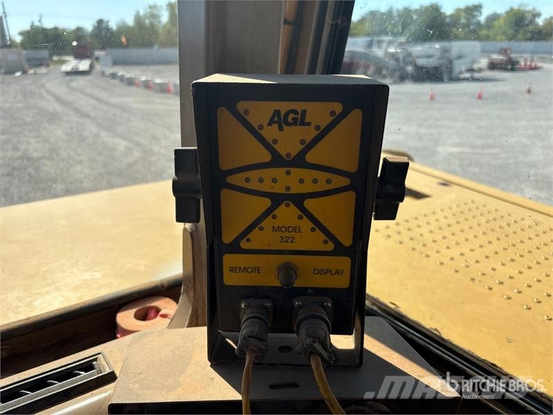 CAT 613C Motor Scraper كاشطات