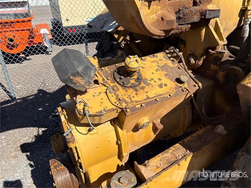 CAT 613C Motor Scraper كاشطات