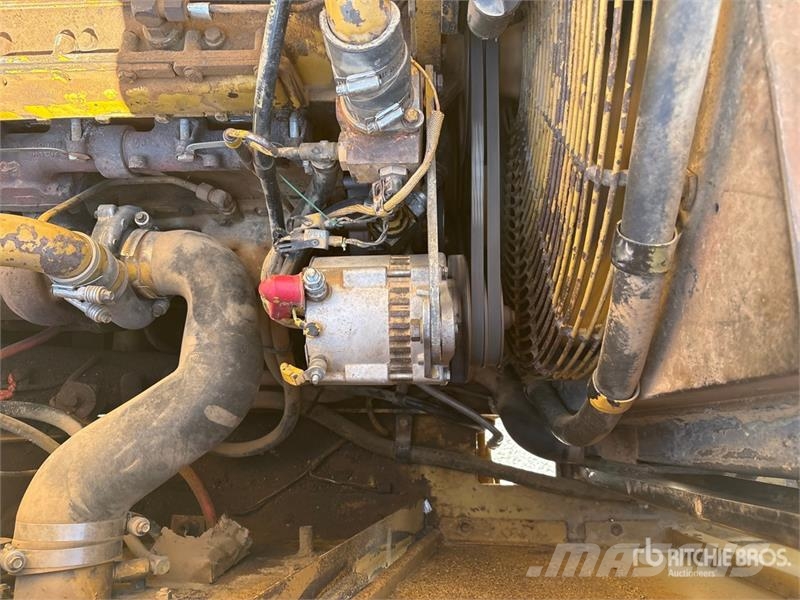 CAT 613C Motor Scraper كاشطات