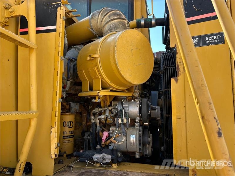 CAT 621G Veiskrape