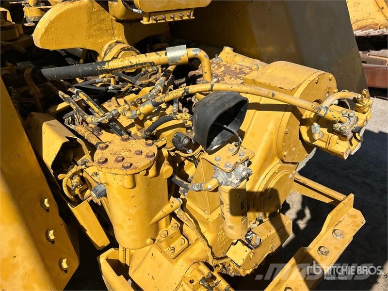 CAT 621G Veiskrape