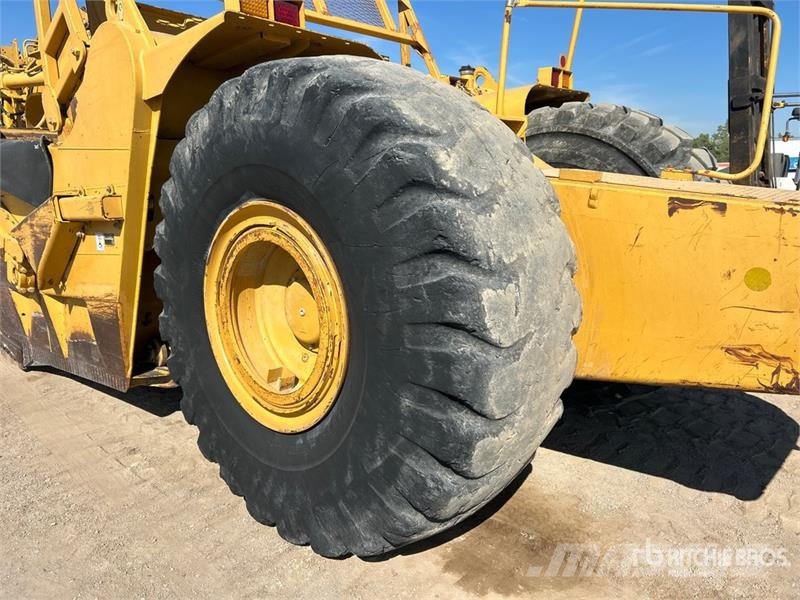 CAT 621G Veiskrape