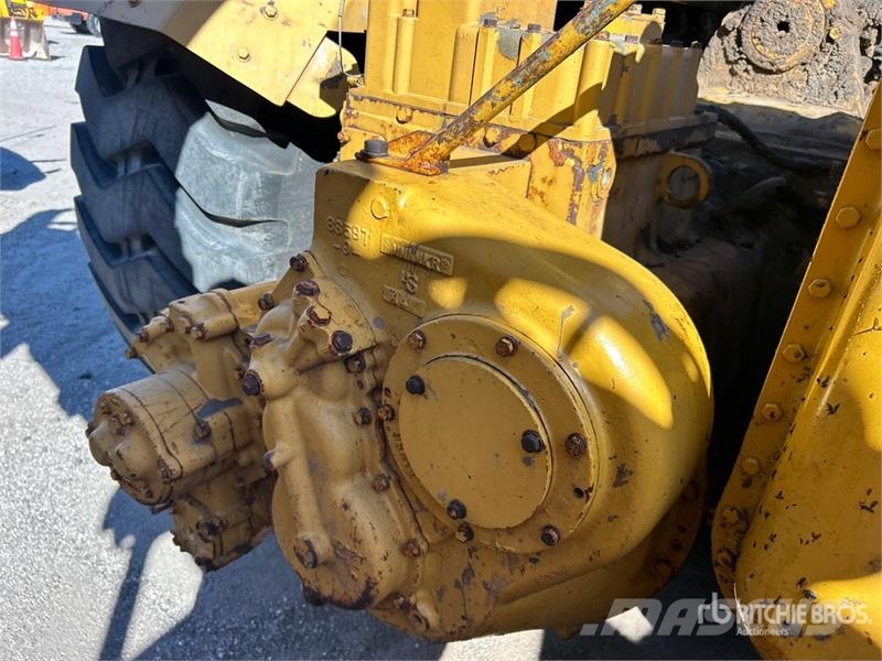 CAT 631C كاشطات