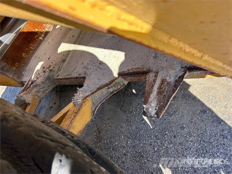 CAT 631C كاشطات