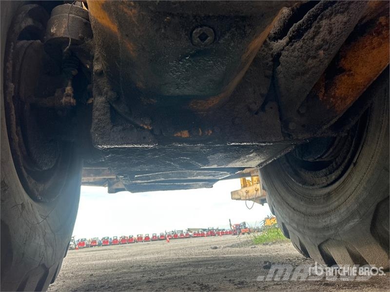 CAT 631C Strgalci