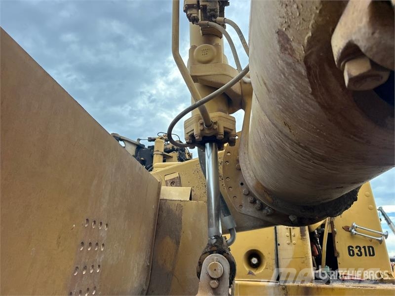 CAT 631C Strgalci