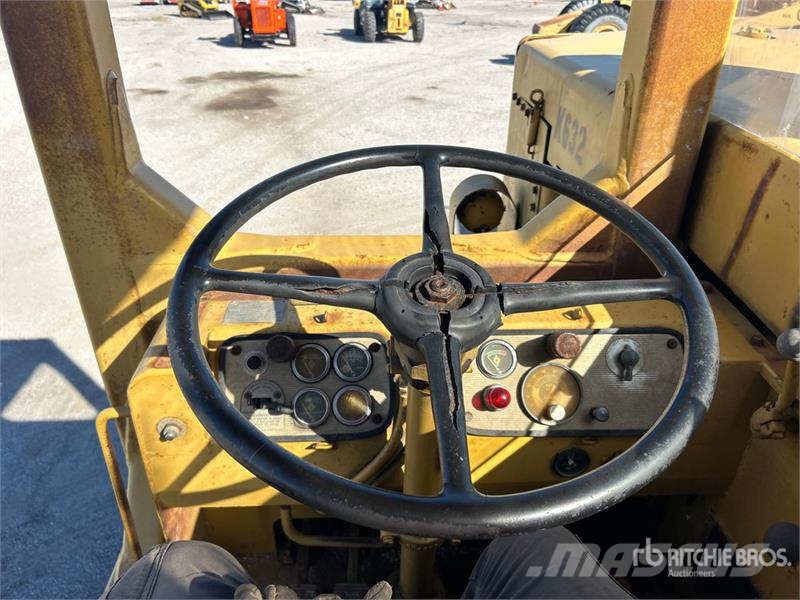 CAT 631C كاشطات