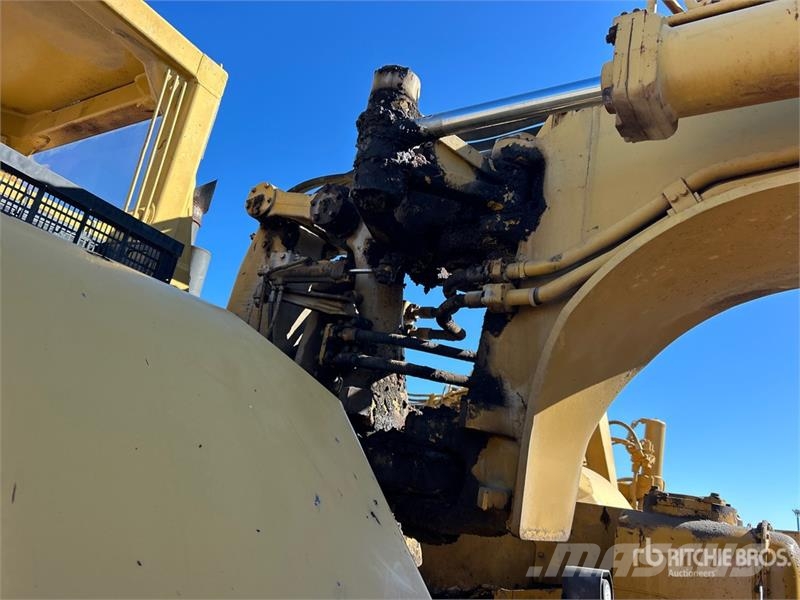CAT 631C كاشطات
