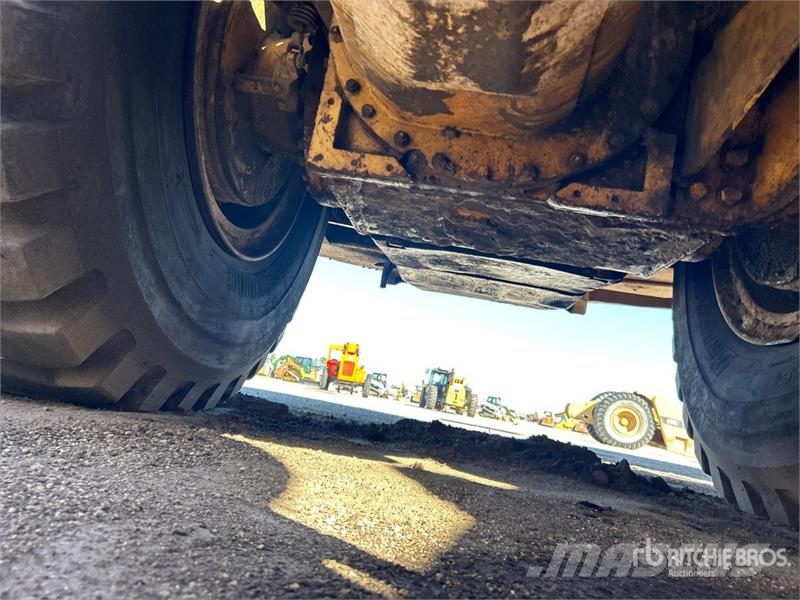 CAT 631C كاشطات