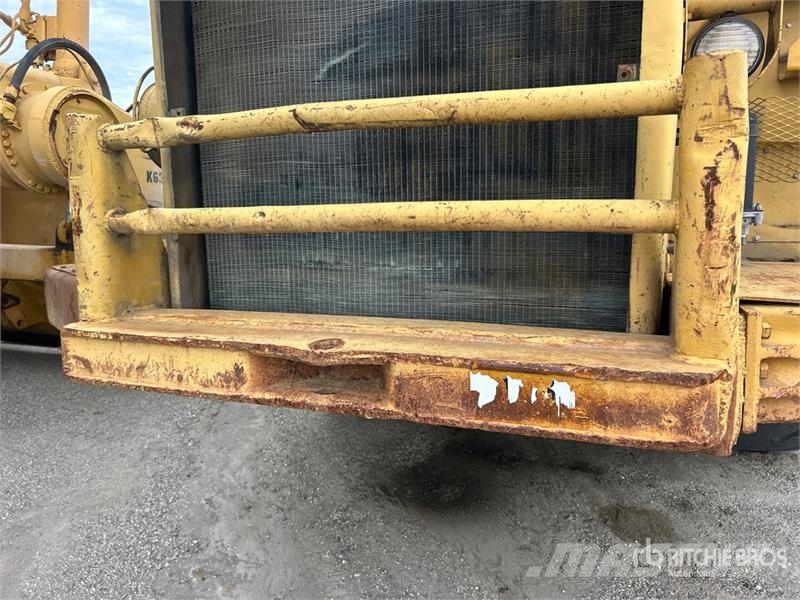 CAT 631C Strgalci