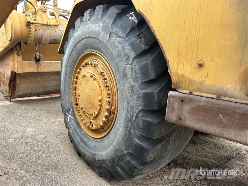 CAT 631C Strgalci